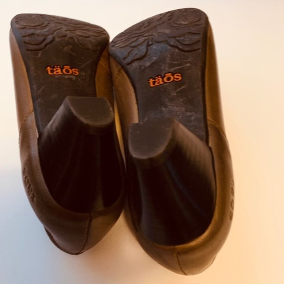 taos® Leather Women's Ankle Booties Light Brown Color 2" Medium High Heel NEW - Picture 6 of 7